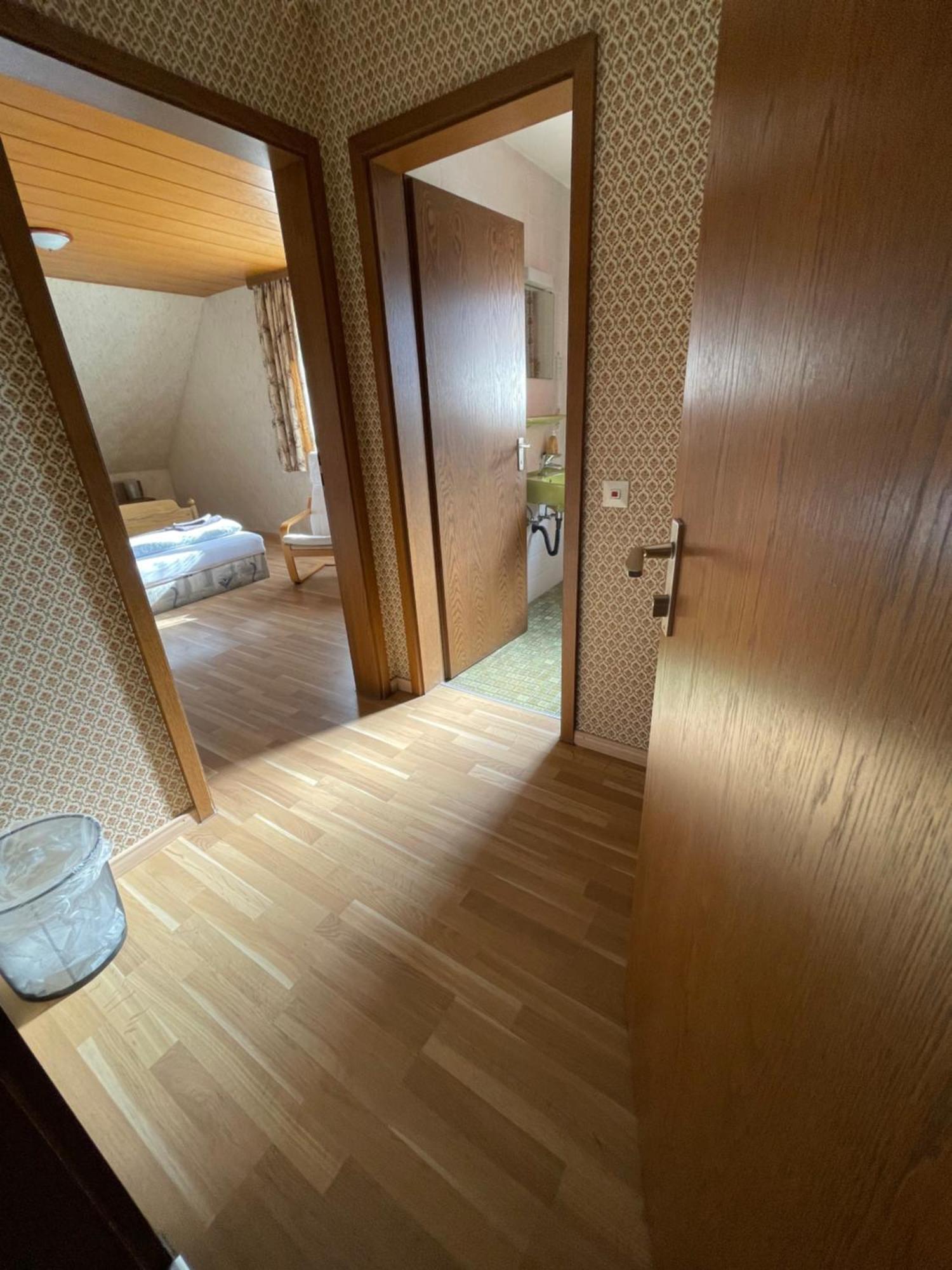 Beny Hotel Restaurant هيرتنغن المظهر الخارجي الصورة