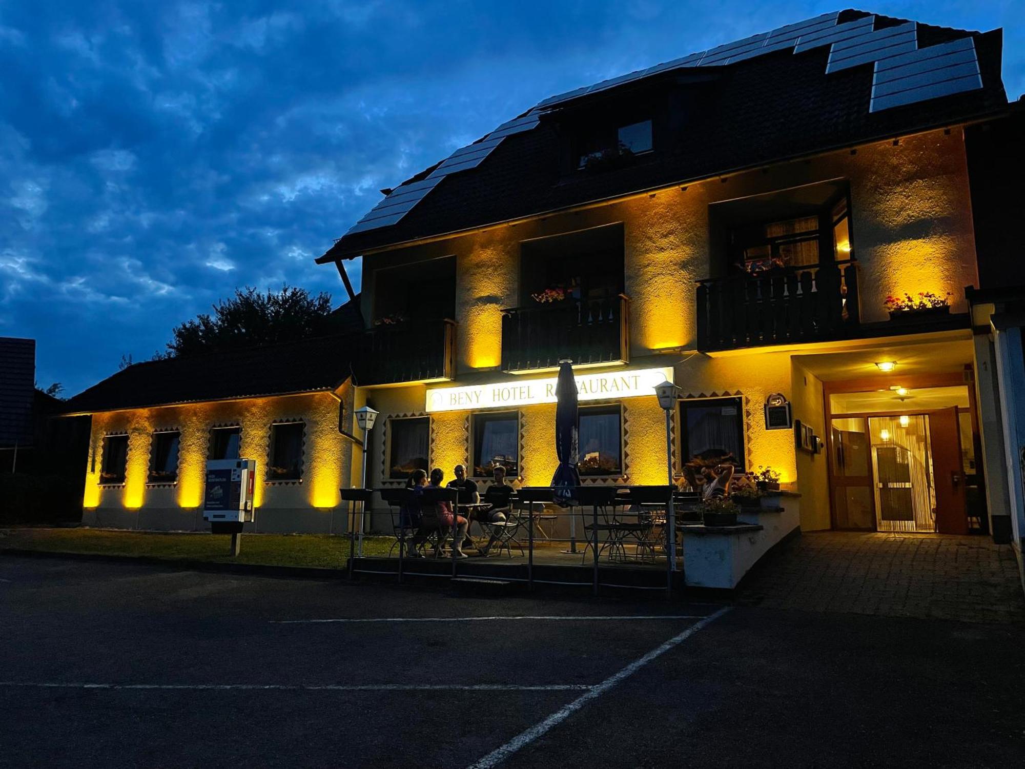 Beny Hotel Restaurant هيرتنغن المظهر الخارجي الصورة