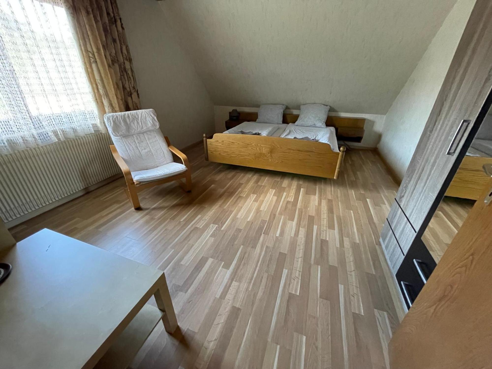 Beny Hotel Restaurant هيرتنغن المظهر الخارجي الصورة