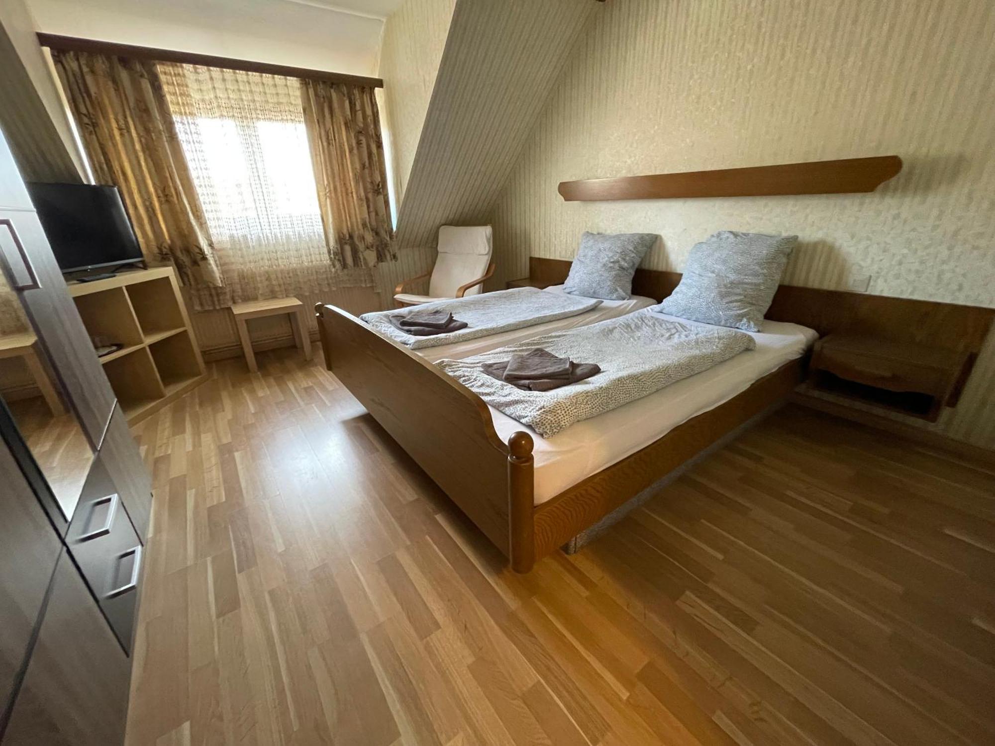 Beny Hotel Restaurant هيرتنغن المظهر الخارجي الصورة